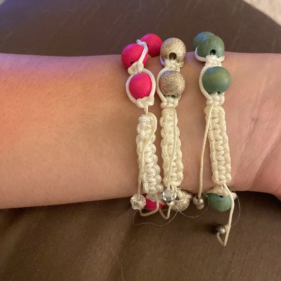 Women’s beaded bracelet - Picture 2 of 2